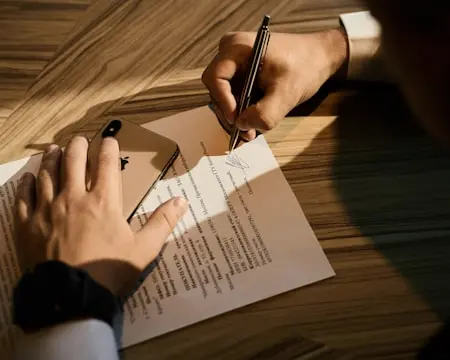 Pericias Caligráficas y Documentológicas Pericias Caligráficas y Documentológicas